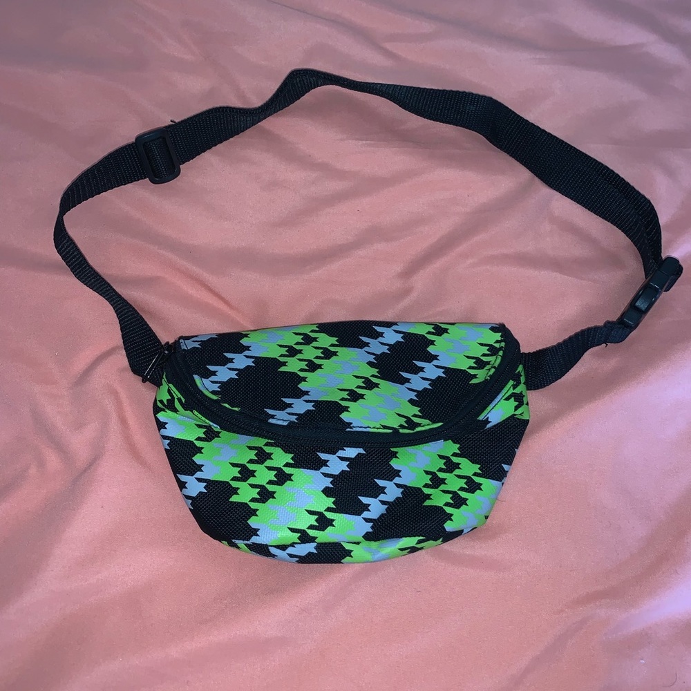Stylish fanny pack